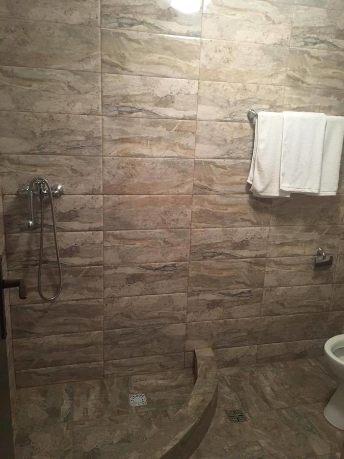 بيتستِ Hotel Dinastia المظهر الخارجي الصورة