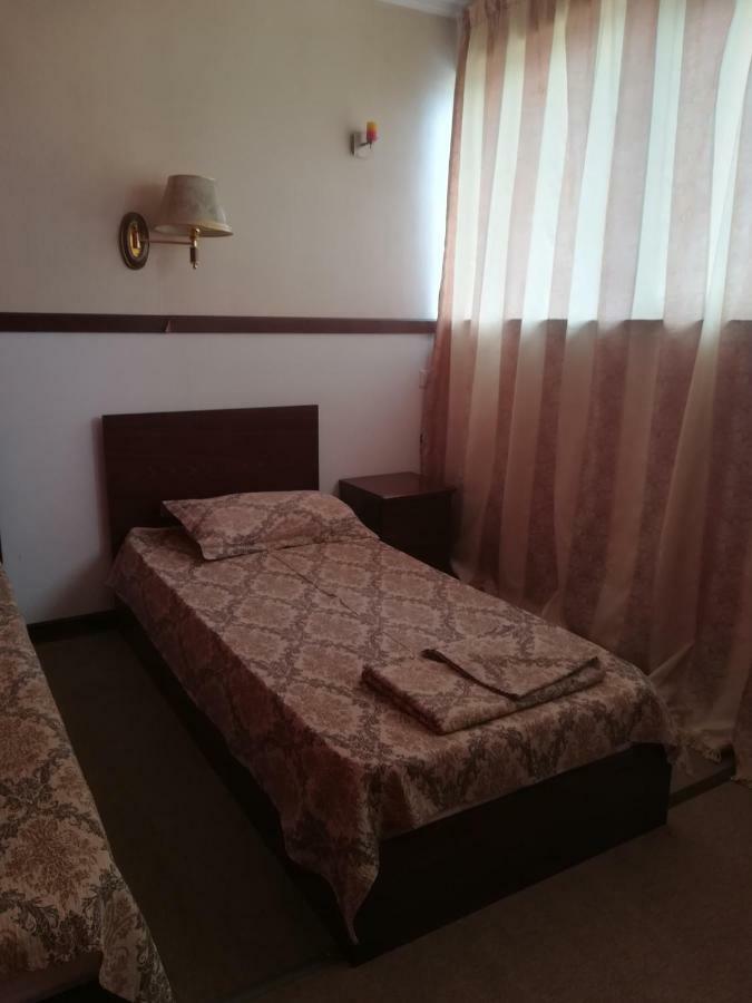 بيتستِ Hotel Dinastia المظهر الخارجي الصورة